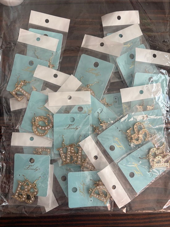 Jewelry - 18 pairs of inital earrings